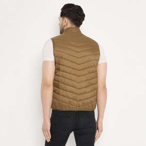 Vente chaude 2025 vestes sans manches de conception de col personnalisé/fabriqué dans le meilleur matériel veste sans manches veste de haute qualité - Product Image 4