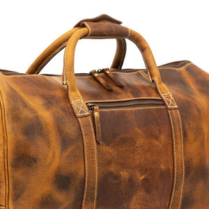 Sac fourre-tout polochon en cuir imperméable unisexe de nouveau style avec logo imprimé de couleur unique pour les sports de plein air, les voyages et la salle de sport - Product Image 4