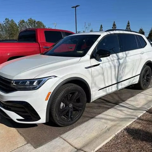 Utilisé 2023 Volkswagenn Golf Tiguan 2.0T SE R-Line Noir - Product Image 1