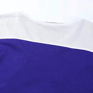 Uniforme de basket-ball à séchage rapide Ensembles de maillot de basket-ball de dernière conception Uniforme de basket-ball portable double face - Product Image 4