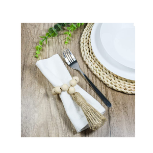 Servilletero de madera Nueva hebilla de servilleta de cordel tejido con borla Boho Estilo pastoral Cuenta de madera para uso en fiestas bodas - Product Image 4