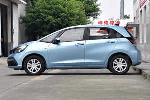 ตัวเลือกยอดนิยม ปี 2024 4.1-6 ลิตร ไฮบริด เทอร์โบ ออโตเมติก เทรนด์ บียอนด์ แฮทช์แบ็ก 5 ประตู 4 ที่นั่ง สีเข้ม ล้อแม็ก R17 เบาะหนัง หลังคาพาโนรามา - Product Image 4