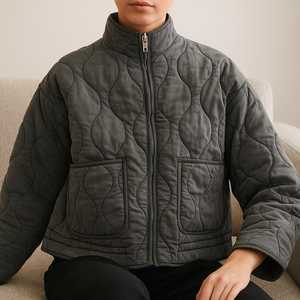 Veste matelassée en tricot pour femmes grandes tailles, manches longues, coupe confortable, chaude, respirante, imperméable, en polyester - Product Image 1