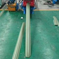 Machine de formage de rouleaux de clôture en acier métallique