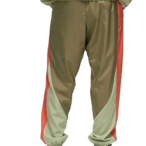 Conjunto cortavientos para hombre de calidad superior, peso ligero, tarifa al por mayor, conjunto cortavientos antiarrugas Totalmente personalizado con el último diseño - Product Image 4