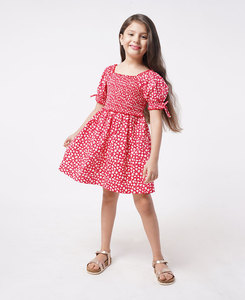 Robe trapèze rouge à imprimé floral pour filles, manches bouffantes, col carré, mini, 100 % coton, avec nœud, style estival mignon - Product Image 1