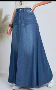 Faldas largas de mezclilla un armario Looks esenciales con faldas largas de mezclilla clásicas Boho Meets Casual Faldas largas Inspiración - Product Image 6