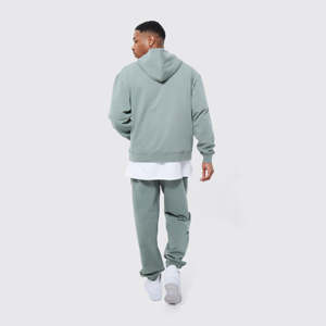 Fabricante de Conjuntos Deportivos Personalizados con Logotipo, Sudadera Holgada de 500 GSM, 100% Algodón, y Pantalones Deportivos - Product Image 4