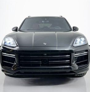 SUV sport de luxe d'occasion propre, 2025, transmission intégrale, automatique, édition performance - Product Image 1