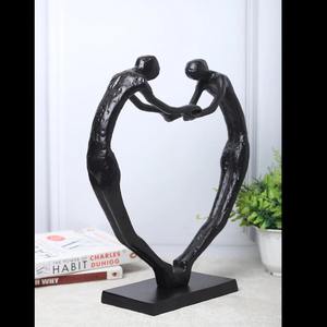 Figurine en laiton finition or minimaliste, objet de table artistique moderne, accent décoratif pour la maison, le bureau, le salon, en provenance d'Inde - Product Image 6