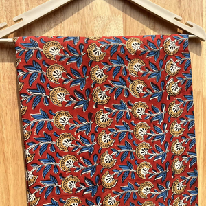 High Quality Combed Cotton Fabric with Printed Design for Dresses <b>Suits</b> Interlining and Bags - Product Image 1