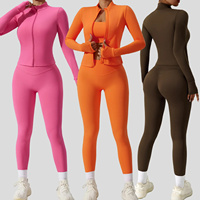 Conjunto de sujetador deportivo y shorts de yoga para mujer, de cintura alta, elástico, transpirable, ecológico, con espalda cruzada, diseño liso, OEM, tres piezas