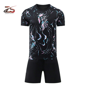 Vêtements de football d'entraînement personnalisés Uniformes de football personnalisés Fabriqué au Pakistan - Product Image 6