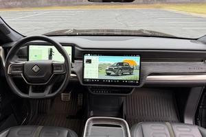 Riv-ian R1T Adven-ture Edition 2022 d'occasion propre - Product Image 4