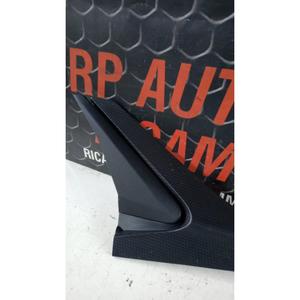 แผงด้านซ้ายใต้เบาะ Aprilia Tuono 660cc Factory (22>24) 2B006646 น้ำมันเบนซิน 660 - Product Image 3
