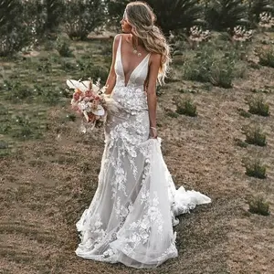 Vestido de Novia Personalizable con Escote en V de Encaje, Espalda Descubierta, Estilo Sirena con Decoración de Perlas Drapeadas y Cintura Natural para Novias - Product Image 1