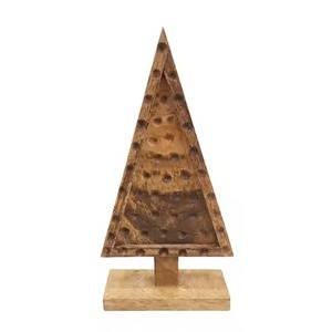 Árbol de Navidad Decorativo de Mesa, Moderno, de Aluminio y Madera, con Base Cuadrada de Madera, Color Dorado, Hecho a Mano - Product Image 6