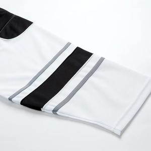 เสื้อฮอกกี้น้ำแข็งแบบระบายอากาศสั่งทำพิเศษพร้อมโลโก้ OEM ขายส่งจากปากีสถาน ผลิตจากผ้าฝ้ายสำหรับทีม - Product Image 4