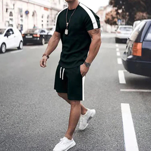 Camiseta básica de corte REGULAR con bolsillo en el pecho, camisetas con pantalones cortos, conjunto de traje de chándal de verano con logotipo personalizado - Product Image 6