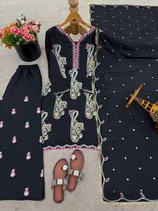 Magnifique salwar kameez noir brodé avec des travaux de zari dorés et un dupatta de designer - Product Image 4