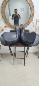 Silla de montar profesional de cuero para equitación inglesa con armazón de madera y doble banda de vientre para entrenamiento de equitación de resistencia - Product Image 6