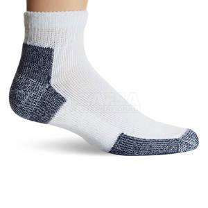 Chaussettes de rugby personnalisées avec logo, chaussettes de sport athlétiques hautement respirantes, chaussettes de rugby de haute qualité, en vente - Product Image 4