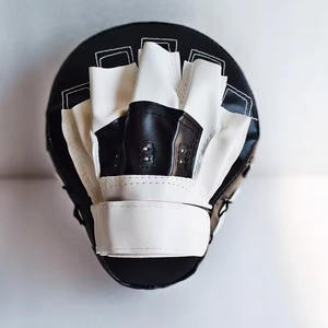 Venta al por mayor de almohadillas de perforación de entrenamiento profesional de alta calidad de cuero enfocado para adultos Kickboxing logotipo personalizado - Product Image 1