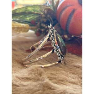 Brazalete de Plata de Ley con Turquesa Hecho en el Suroeste - Product Image 3
