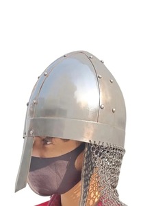 Casco vikingo Medieval de acero 1095 hecho a mano con cadena de latón ajustable DIY grado OEM forro y cuchillos personalizables - Product Image 3