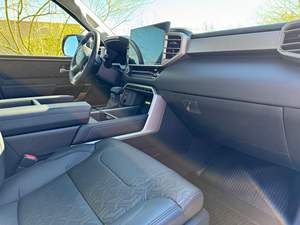 Tundra Limited 4x4 2023 - Product Image 4