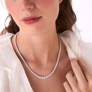 Collier tennis rond divin à 3 griffes, diamant de laboratoire 15,45 carats E VS1, or 14 carats, pour occasions spéciales et soirées - Product Image 4
