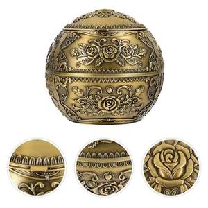 Cendrier classique en métal noir gravé avec conception d'empreintes digitales personnalisée parfait pour les restaurants à domicile et les fournitures de mariage de petite taille - Product Image 5