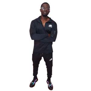 Conjunto deportivo para hombre con cremallera de un cuarto, top de manga larga y pantalones jogger de corte ajustado para gimnasio, correr y ropa deportiva. - Product Image 6