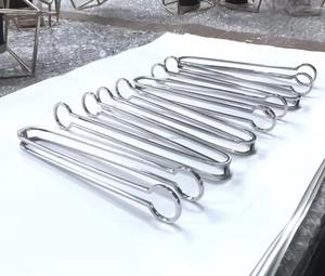 Pince de cuisine en acier inoxydable argenté finition dorée pour la cuisson du pain salade BBQ ustensiles de service maison hôtel cuisine utiliser un design élégant - Product Image 4