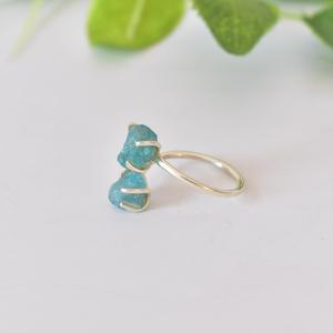 Bague unique en pierre aigue-marine brute pour femmes réglable bande d'argent ouverte à la main broche réglage bijoux août bague en gros - Product Image 2
