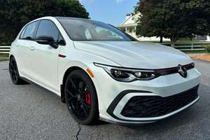 Volkswagen GTI 380 S 2024 d'occasion en bon état, boîte manuelle 6 vitesses, turbo 4 cylindres, blanc opale nacré, non modifié - Product Image 3