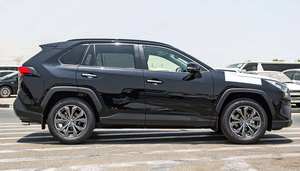 SUV Usado Limpio 2024, Volante a la Izquierda, Interior Oscuro, Asientos de Cuero, Transmisión Manual, Neumáticos R18, 5 Asientos, Faros de Xenón, Tracción Total (AWD) - Product Image 2