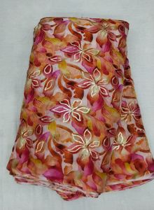 Sari en tissu de soie Rangoli imprimé prisme de meilleure qualité avec Pallu contrasté pour les occasions de fête et de mariage - Product Image 4