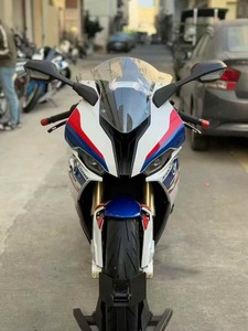 OFERTA ESPECIAL B*MW1 S1000RR: 1000cc, 4 Cilindros, Refrigeración Líquida y Experiencia Emocionante Inspirada en las Carreras - Product Image 1