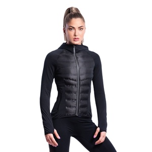 Chaqueta de Entrenamiento Ultrasónica Cortavientos para Mujer con Logotipo Frontal, Material Spandex/Nylon, Construcción sin Costuras - Product Image 1