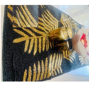 Chemin de table brodé de perles noires dorées Design de feuilles Décor tropical pour la maison Hôtels Mariages Noël-Matériau en coton - Product Image 5