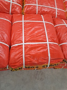 Tamaño personalizable Color y marca HDPE Tarpaulin 100-250 Gsm Super fuerte y de larga duración 100% tela impermeable de estilo liso - Product Image 3