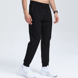 Pantalon de jogging d'hiver décontracté pour hommes avec poches latérales évasées Pantalon de survêtement Streetwear pour les sports de plein air Style cargo empilé - Product Image 3
