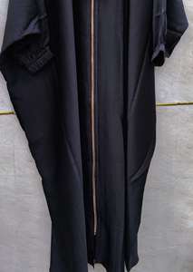 Ropa musulmana tradicional de mujer modesta elegante islámica, ajuste con cremallera abierta, hermoso estilo Abaya de Dubái, accesorio incluido - Product Image 2