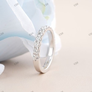 Moissanite Diamond Half Eternity Wedding Band Plata de ley minimalista elegante brillante Wedding Band para mujeres a precio al por mayor - Product Image 5