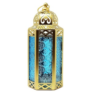 ตะเกียงตกแต่งบ้านสไตล์ยุโรปแบบไร้เปลวไฟ รุ่นหรูหรา วัสดุโลหะ สำหรับตกแต่งภายในบ้านในช่วงรอมฎอน คารีม และคริสต์มาส - Product Image 3