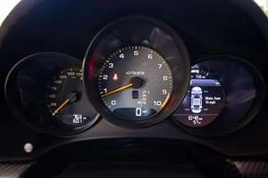 2024 718 Cay Man AWD Turbo R18 Voiture à faible kilométrage Boîte de vitesses automatique Conduite à gauche État neuf Essence - Product Image 6