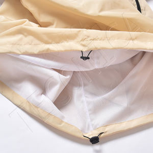 Veste coupe-vent à coque souple personnalisée pour l'extérieur, respirante, imperméable avec col montant, sweat à capuche avec fermeture éclair, grande taille, unisexe - Product Image 6