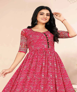 Turkish Delight Explore Modest Turkish Dresses for Women-Intricate Designs Chiffon <b>Fabric</b> Maxi Length Eco-Friendly Modern - Product Image 2