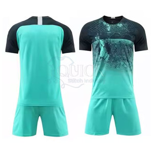 Logotipo personalizado de secado rápido ligero y transpirable 100% poliéster uniforme de fútbol conjunto para los hombres - Product Image 2